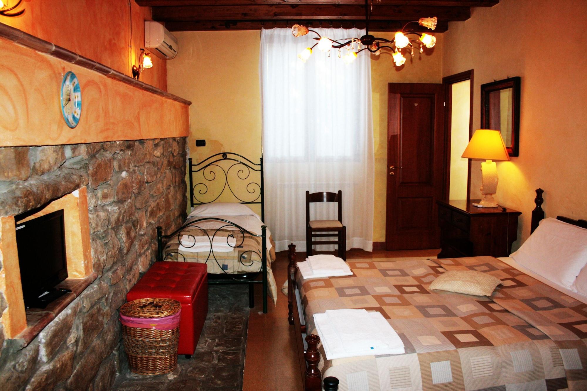 לינה וארוחת בוקר פיאצה ארמרינה La Casa Sulla Collina D'Oro מראה חיצוני תמונה
