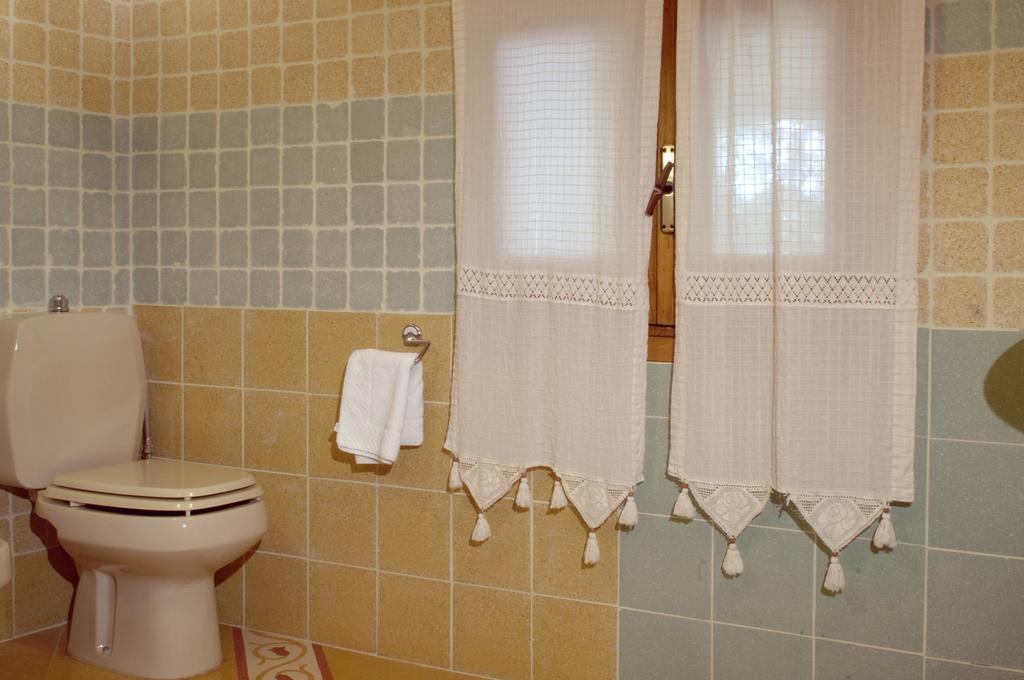 לינה וארוחת בוקר פיאצה ארמרינה La Casa Sulla Collina D'Oro מראה חיצוני תמונה