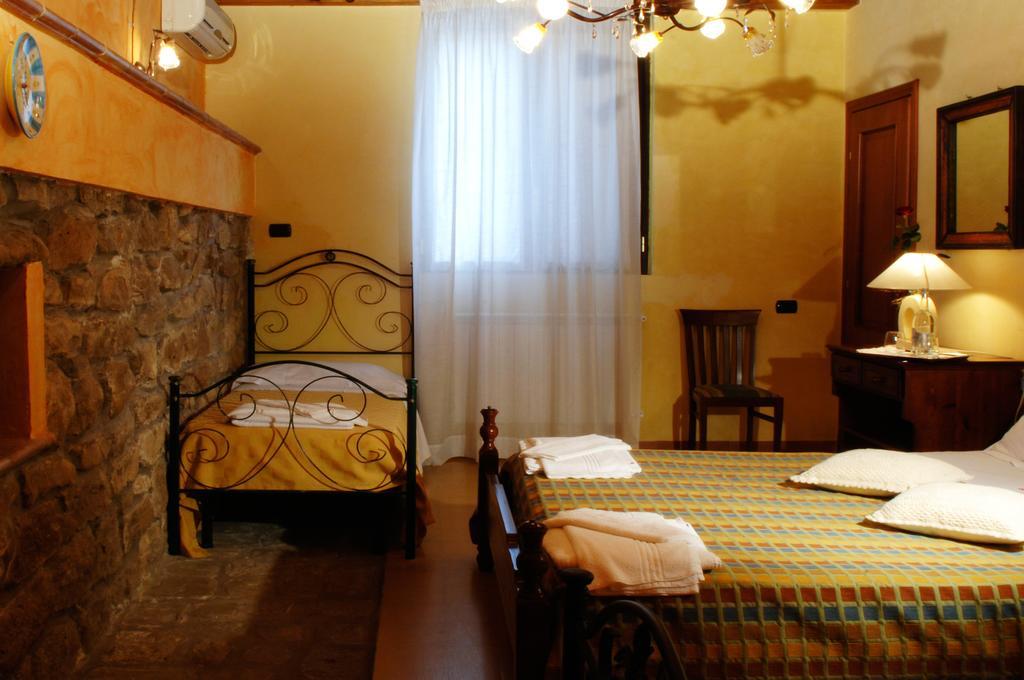 לינה וארוחת בוקר פיאצה ארמרינה La Casa Sulla Collina D'Oro מראה חיצוני תמונה