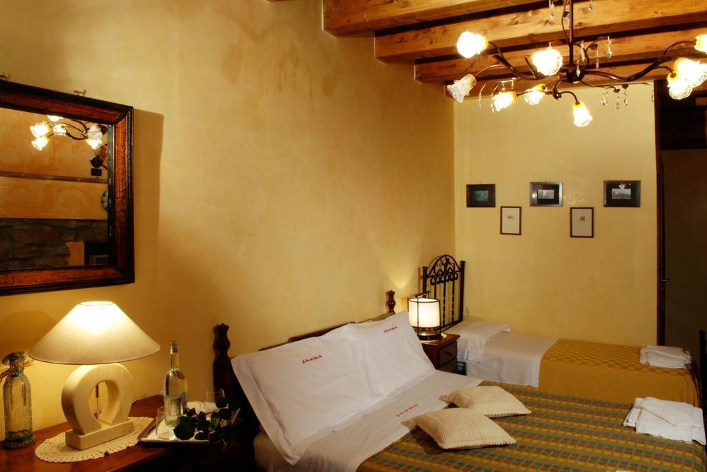 לינה וארוחת בוקר פיאצה ארמרינה La Casa Sulla Collina D'Oro מראה חיצוני תמונה